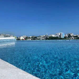 מלון Hotel Winday A 4 Calles De La 5A Avenida, פלאייה דל כרמן